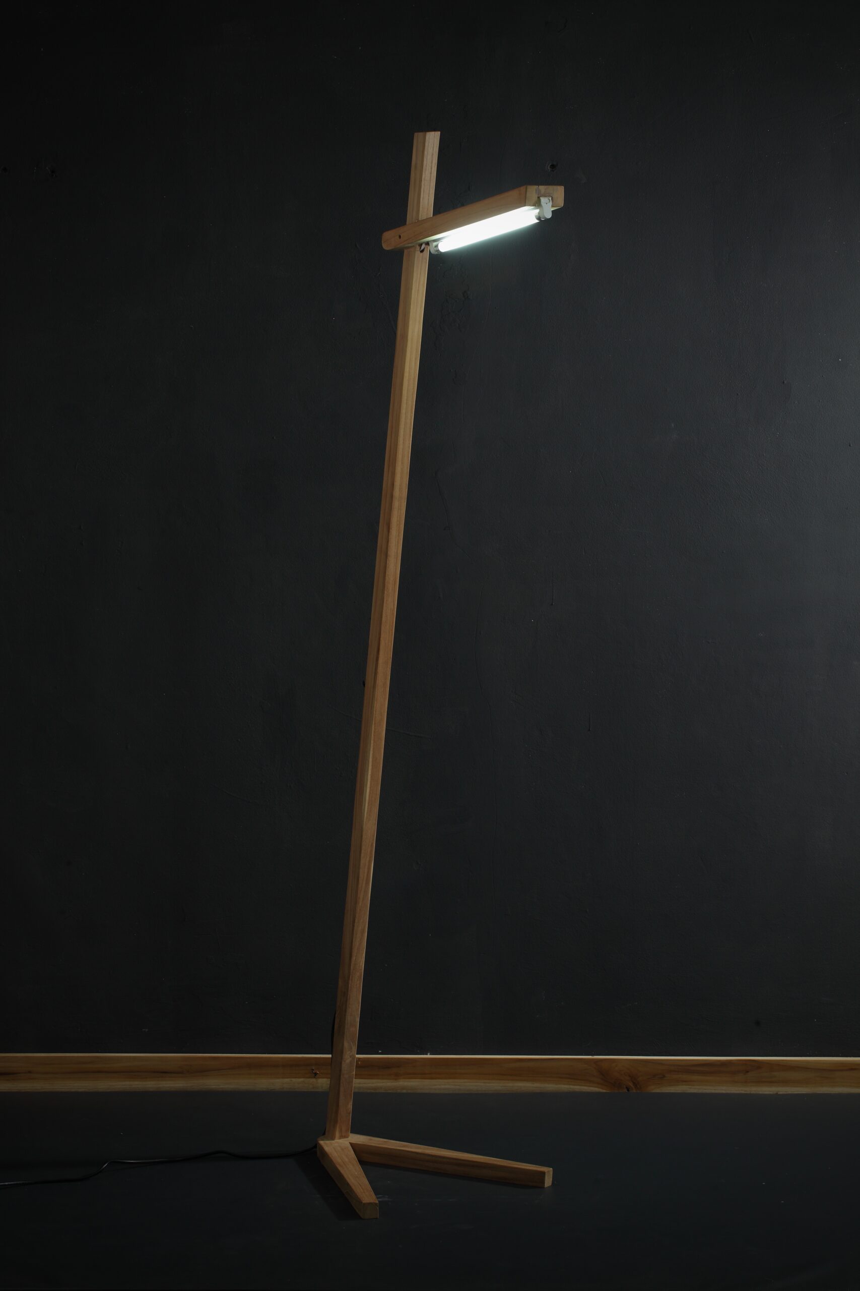 Floor Lamp_021 45X38X172CM